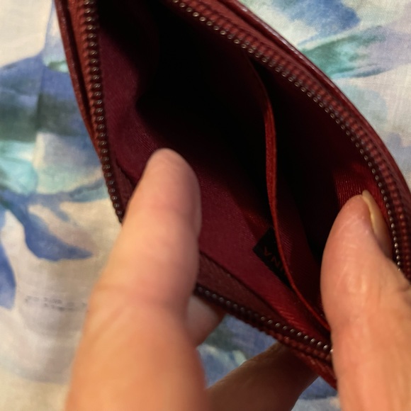 Fossil deep red wristlet with added charm EUC - Picture 6 of 10